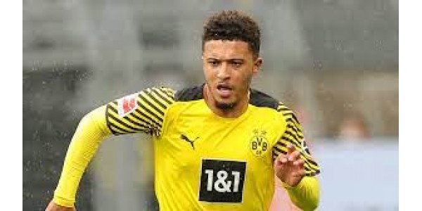 Manchester United daje Sancho miesięczną pensję 350 000